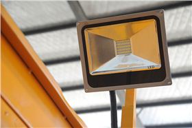 青島羅德移動泵車應急照明燈