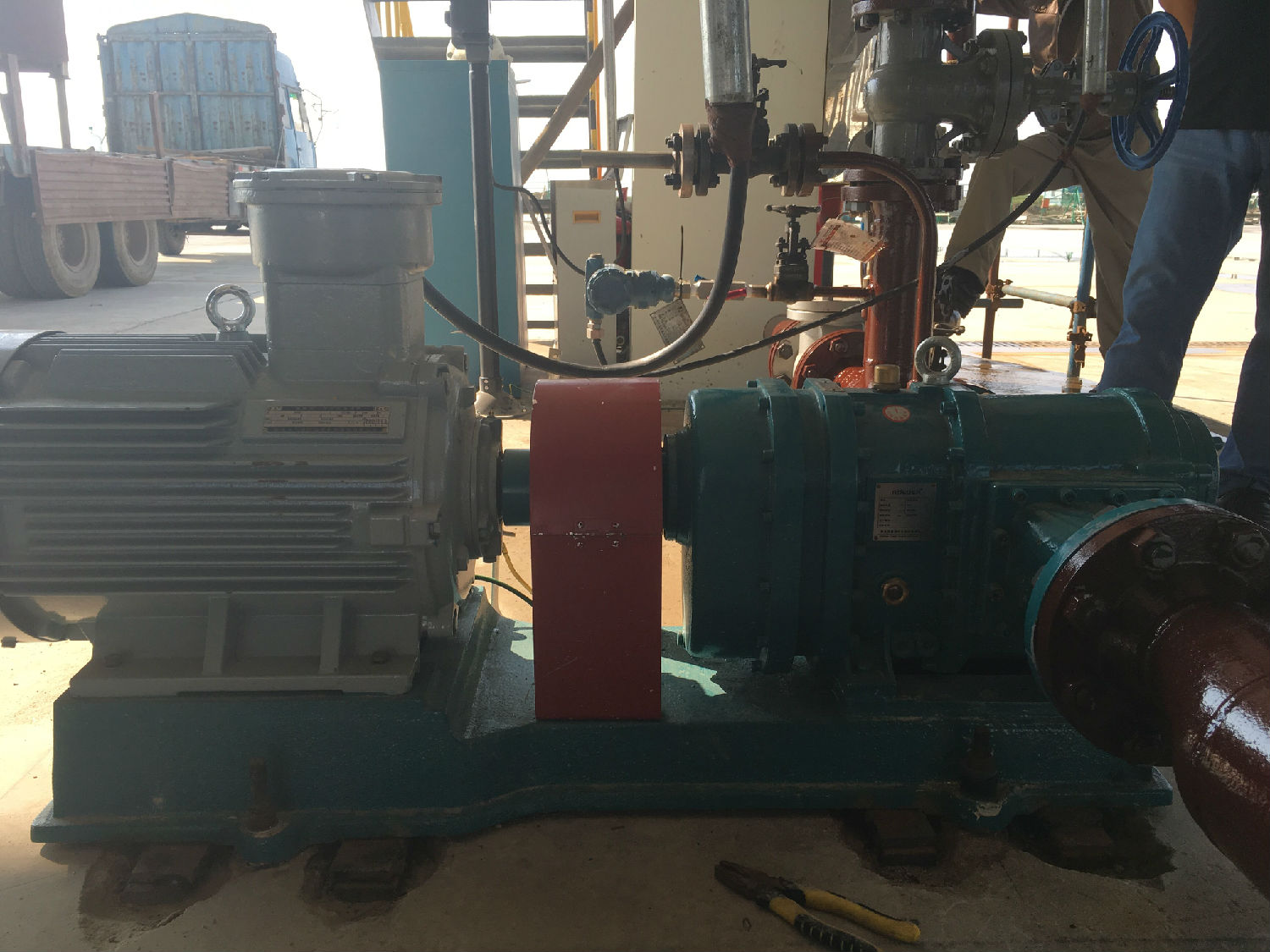 羅德凸輪轉(zhuǎn)子泵--甲醇卸車泵 羅德凸輪轉(zhuǎn)子泵--甲醇卸車泵