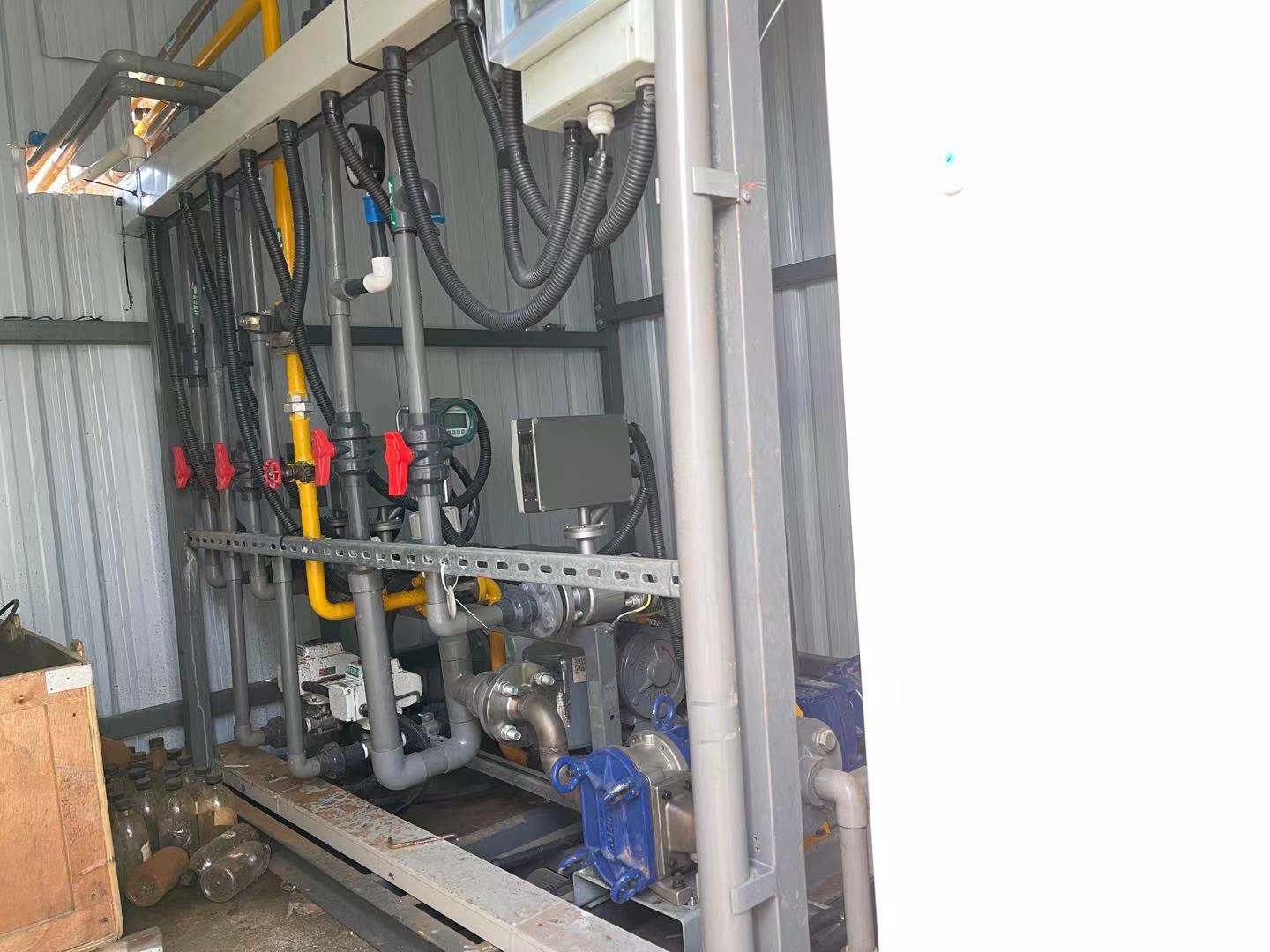 羅德凸輪泵應(yīng)用于芬頓膜處理，體現(xiàn)出強自吸正反轉(zhuǎn)的優(yōu)勢。