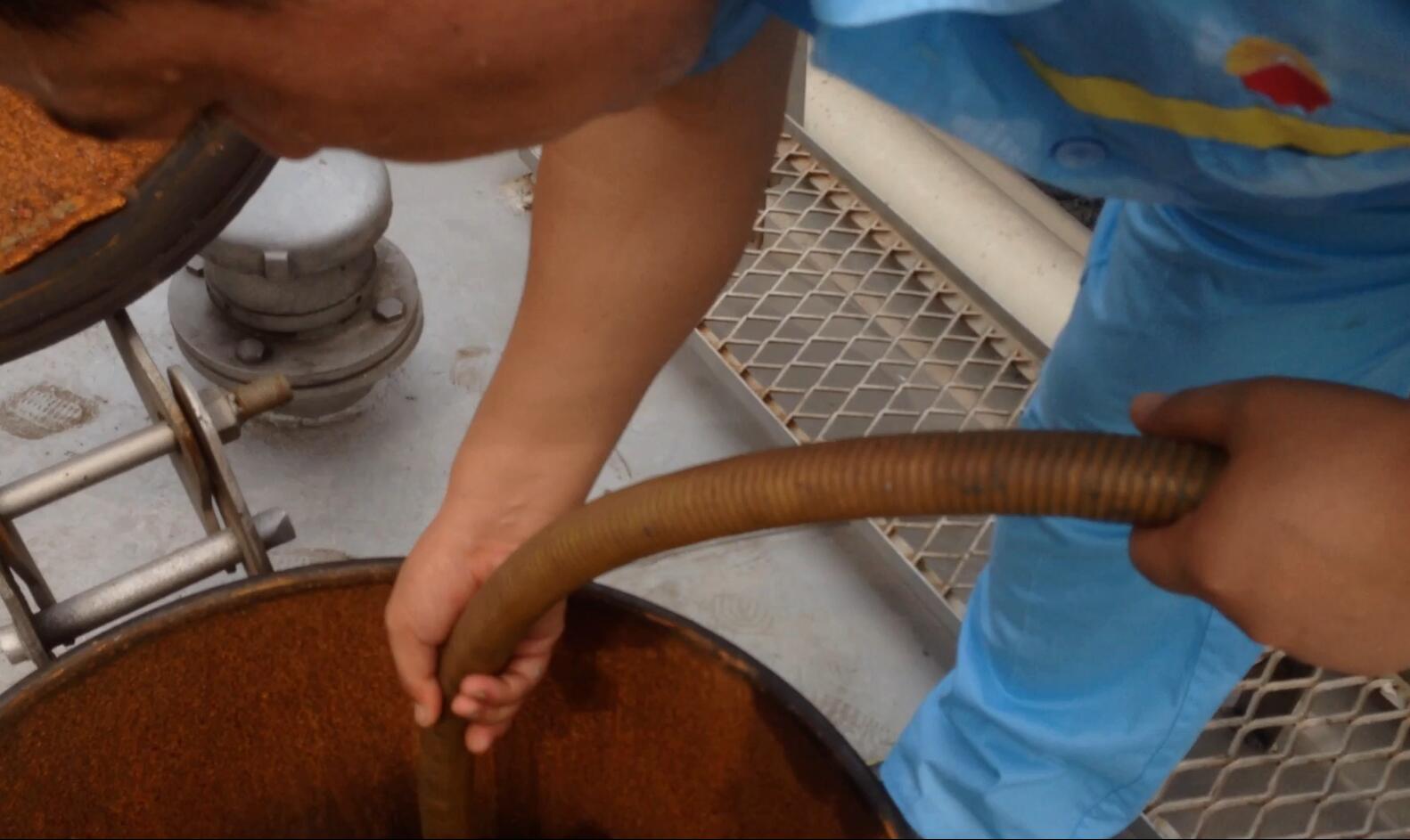 凸輪轉(zhuǎn)子泵應(yīng)用卸油掃倉工位的保養(yǎng)方式。